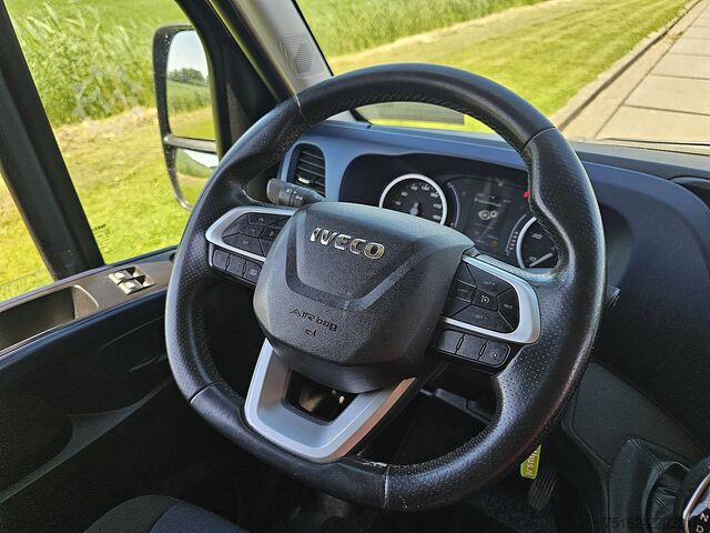 High-roof van IVECO DAILY 35S18 L4H2 3.0Ltr Automaat