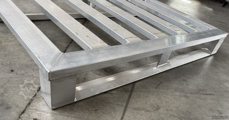 Aluminium flat pallets with crossbars Brökelmann Aluminium Palleten