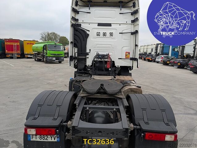 Standard-SZM Renault T 440