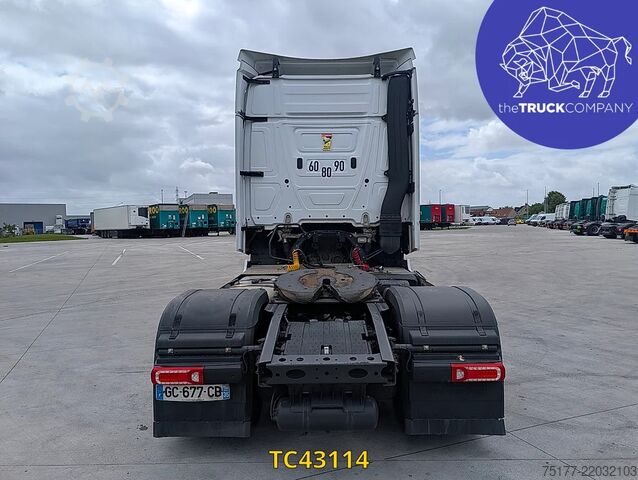 Standard-SZM Mercedes-Benz Actros 1848