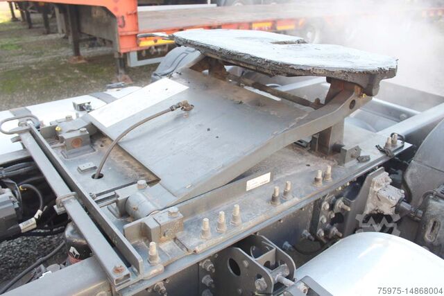 Volumetric tractor renault trucks T 460