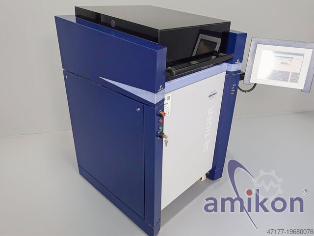 High-end elemental analyzer Bruker S8 TIGER WDXRF Spektrometer