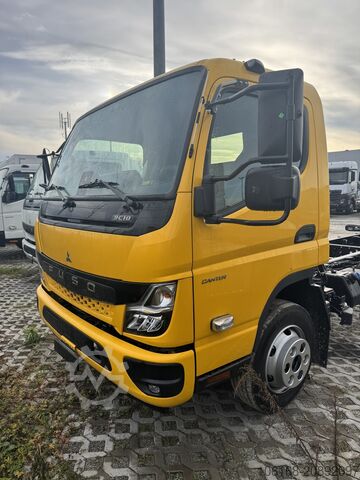 Truck chassis Fuso CANTER 6C18 4X4 Fahrgestell