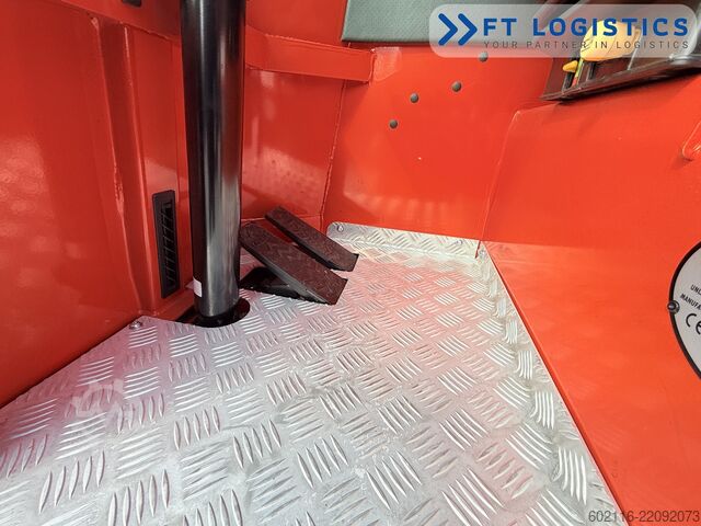 4-way forklift Combilift C3000ET TRIPLEX 5940 WIDE FORK POSITIONE