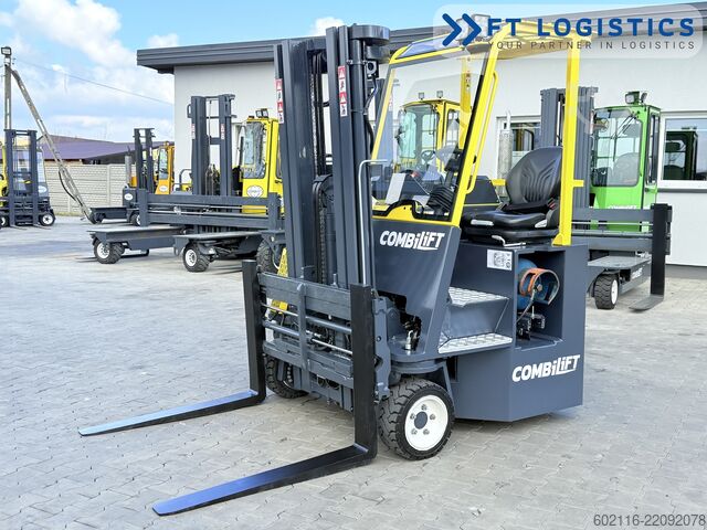 4-way forklift Combilift CB2500 GAS TRIPLEX 4900 FORK POSITIONER