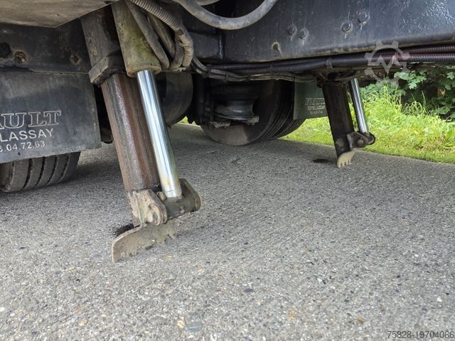 Wrecker SCANIA mit Schiebeplateau Fiault + 2x Seilwinde