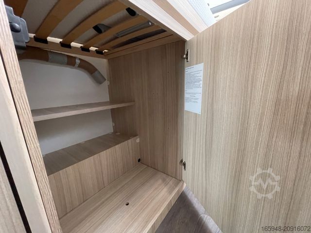 Semi-integrated camper SUNLIVING S 75 SL | Hubbett | RFK | Markise | Wenig km!