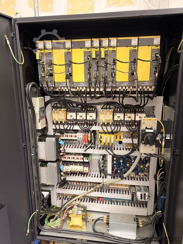 CNC lathe DOOSAN PUMA TT 1800 SY