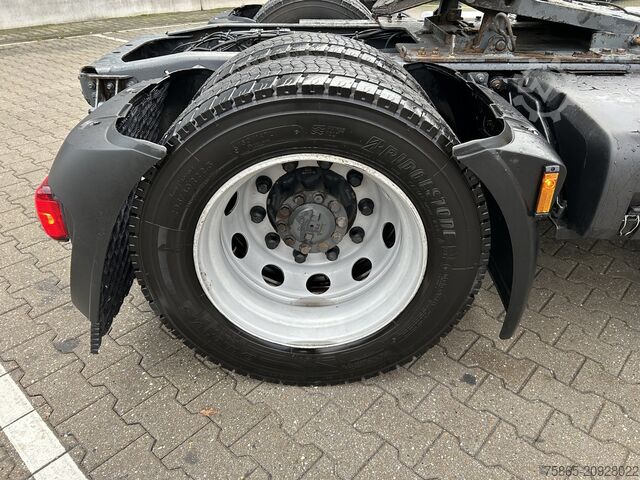 Volume tractor DAF CF 410 FT Space Cab / Mega / 787 dkm / Hefschot...