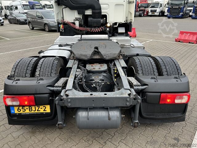 Volume tractor DAF CF 410 FT Space Cab / Mega / 787 dkm / Hefschot...