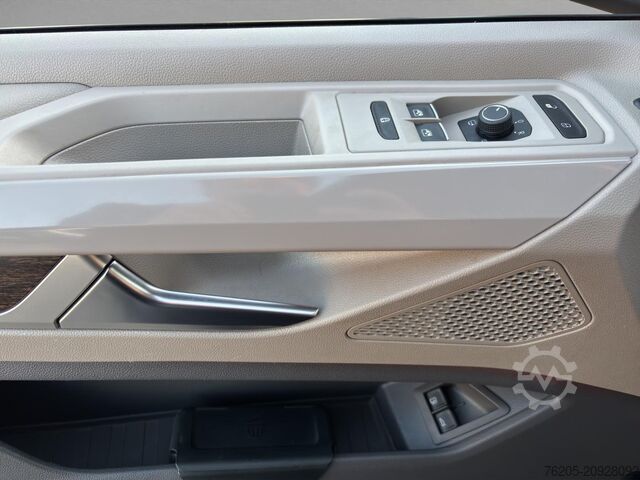 Minibus VW T7 Multivan 1.4 TSI eHybrid Style 360 ACC AUT LM