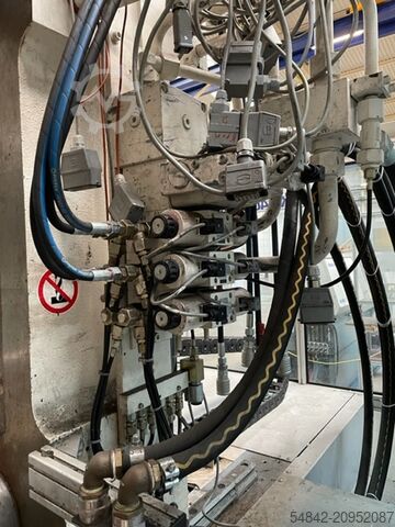 Injection molding machine KraussMaffei KM 650-3500-700 CZ
