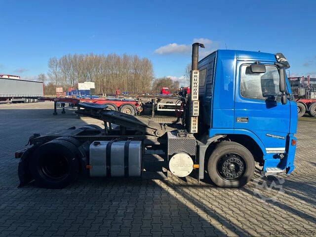 Hazardous substances Volvo FM 9.260 + HYDRAULIC ADJUSTABLE ESTEPE 5TH WHEE...