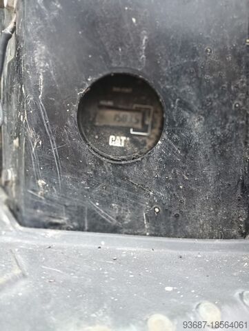 Crawler excavator Caterpillar 305E2