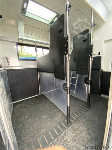 Viehtransporter LKW MERCEDES-BENZ Actros 2651 STX Dop-Pop-Out, Pop-Up. Exklusive