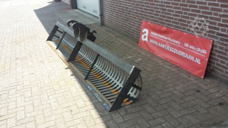 Screening bucket  Slootreiniger bakken