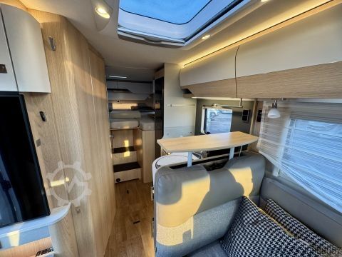 Semi-integrated camper Hymer/Eriba B-Klasse MC T 600 WhiteLine