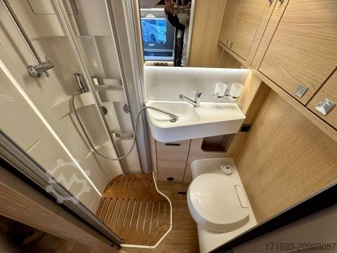 Semi-integrated camper Hymer/Eriba B-Klasse MC T 600 WhiteLine