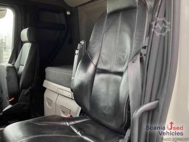 Volume tractor unit Scania R 450 A4x2EB Hubsattelkupplung SMART 2!