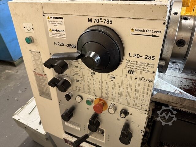 Handbetriebene Leit- und Zugspindeldrehmaschine mit Planschlittenbett XYZ 1530VS x 730mm