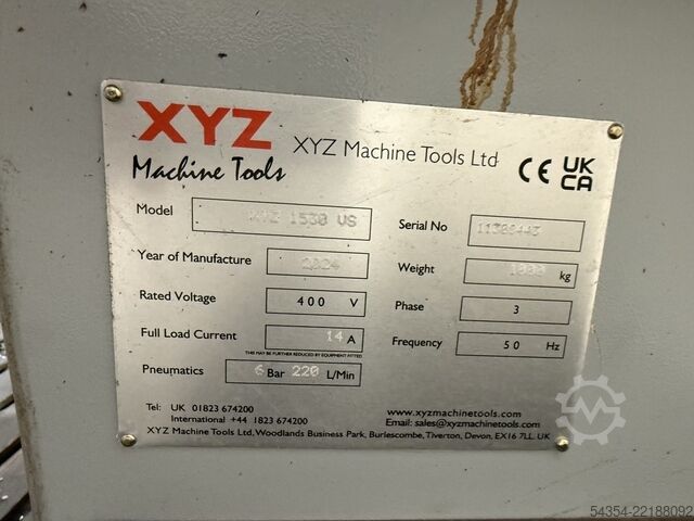 Handbetriebene Leit- und Zugspindeldrehmaschine mit Planschlittenbett XYZ 1530VS x 730mm