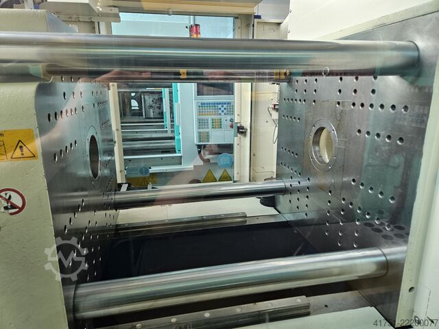 Injection molding machine KraussMaffei KM 80-380 EX