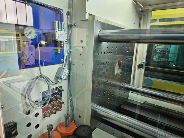 Injection molding machine KraussMaffei KM 80-380 EX