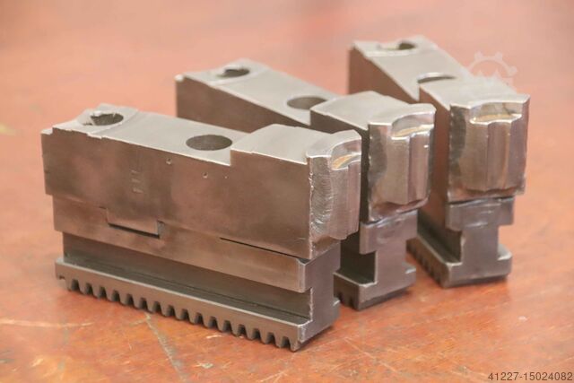Interchangeable jaws Forkardt Breite 32 mm schrägverzahnt