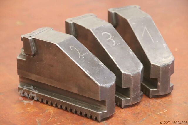 Interchangeable jaws Forkardt Breite 32 mm schrägverzahnt