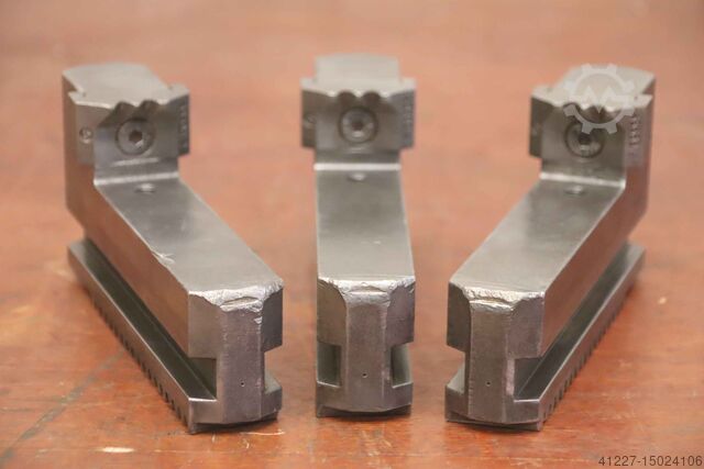 Interchangeable jaws Forkardt Breite 32 mm schrägverzahnt