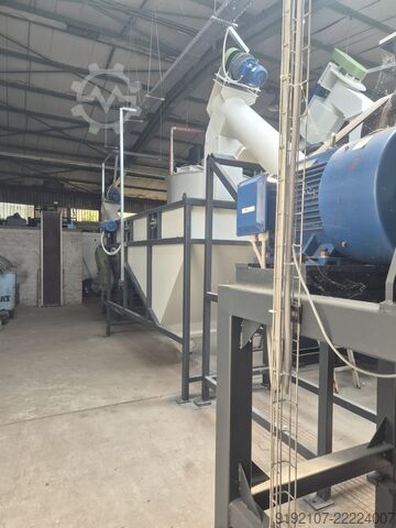 PET bottle recycling line ZHANGJIAGANG LONHAM MACHINERY T CO., LTD GTE-95B