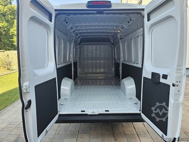 Van Fiat Ducato 35 MAXI L4H2 180 15m³ LED Tachograph