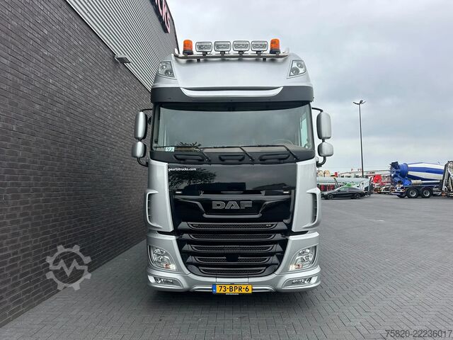 Crane truck DAF XF 530 8X2+HIAB 1055E-8+JIB 150X-6 KRAAN/KRAN/C...