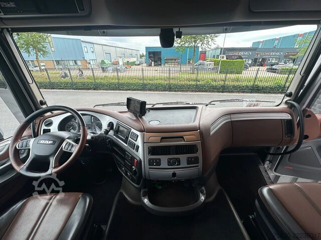 Crane truck DAF XF 530 8X2+HIAB 1055E-8+JIB 150X-6 KRAAN/KRAN/C...