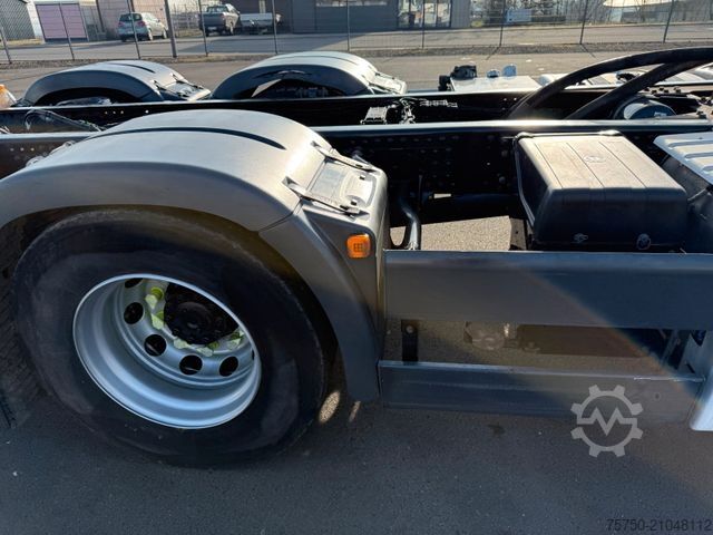 LKW-Fahrgestell MAN TGS 32.360 8x2  4- Achser