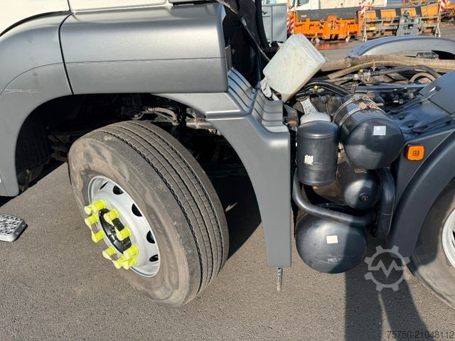 LKW-Fahrgestell MAN TGS 32.360 8x2  4- Achser