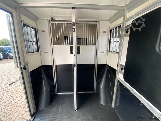 Livestock transporter OPEL Movano AKX 3 Sitzer Haras Automatik Sonderaktion