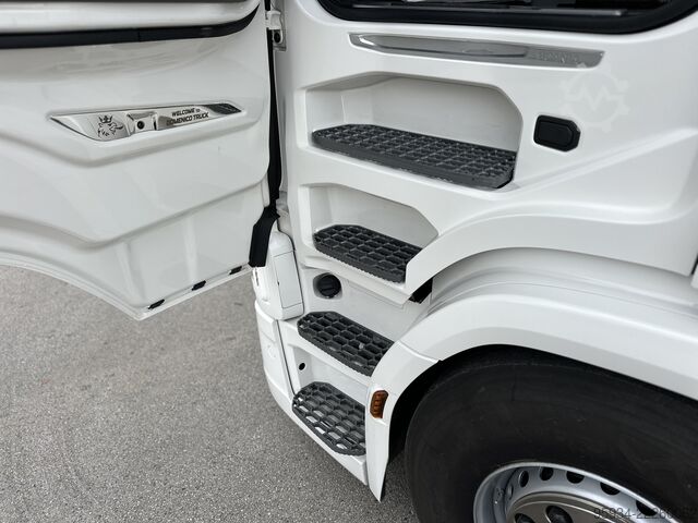 Standard tractor unit SCANIA 590S FULL PNEUMATIC