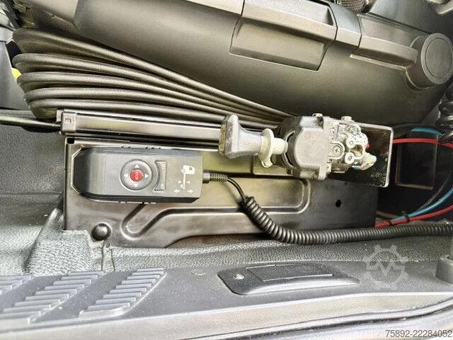 Standard-SZM Mercedes-Benz Actros 1848 StreamSpace 2,30/Retarder/Kipphydra...