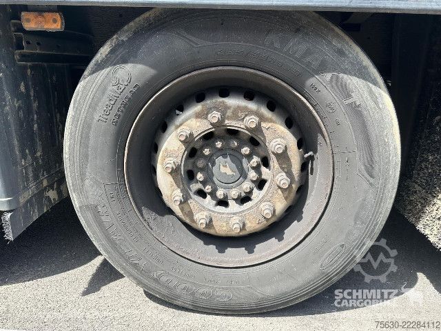 Auflieger mit Pritsche & Plane Schmitz Cargobull Semitrailer Curtainsider Mega