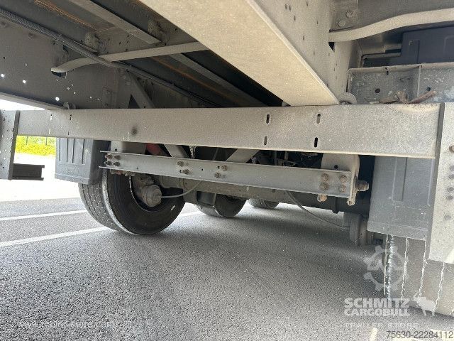 Auflieger mit Pritsche & Plane Schmitz Cargobull Semitrailer Curtainsider Mega