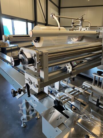 Bag forming, filling and sealing machine ULMA FR 200
