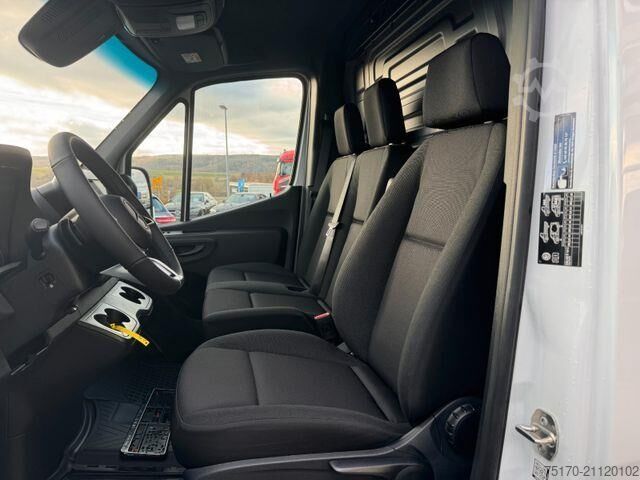 High-roof van Mercedes-Benz Sprinter 319 CDI 4325 Klimaautom Kamera LED