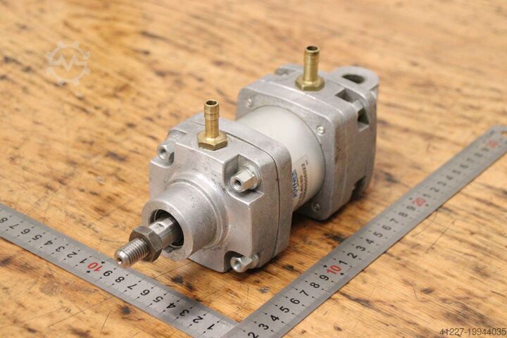 Pneumatic cylinder Joyner DUJ-22-60/50 Hub 50 mm