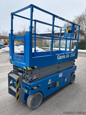 Scherenhebebühne Genie GS 2032 8,10m Scherenarbeitsbühne *Akkus NEU*