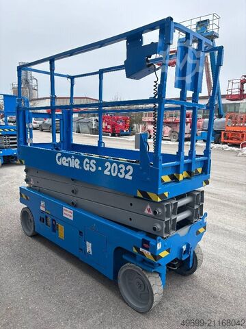 Scherenhebebühne Genie GS 2032 8,10m Scherenarbeitsbühne *Akkus NEU*