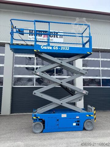 Scherenhebebühne Genie GS 2032 8,10m Scherenarbeitsbühne *Akkus NEU*