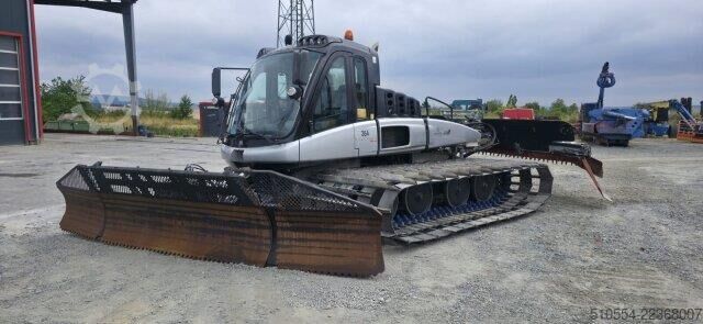Dozer Prinoth Leitwolf-W Pistenbully Schneepiste