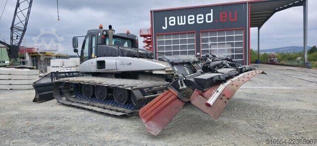 Dozer Prinoth Leitwolf-W Pistenbully Schneepiste