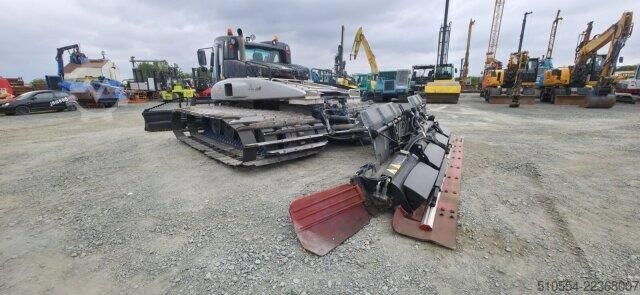 Dozer Prinoth Leitwolf-W Pistenbully Schneepiste